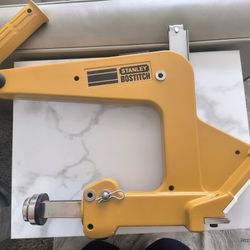 Stanley Bostitch Manual Hardwood Flooring Cleat Nailer Used