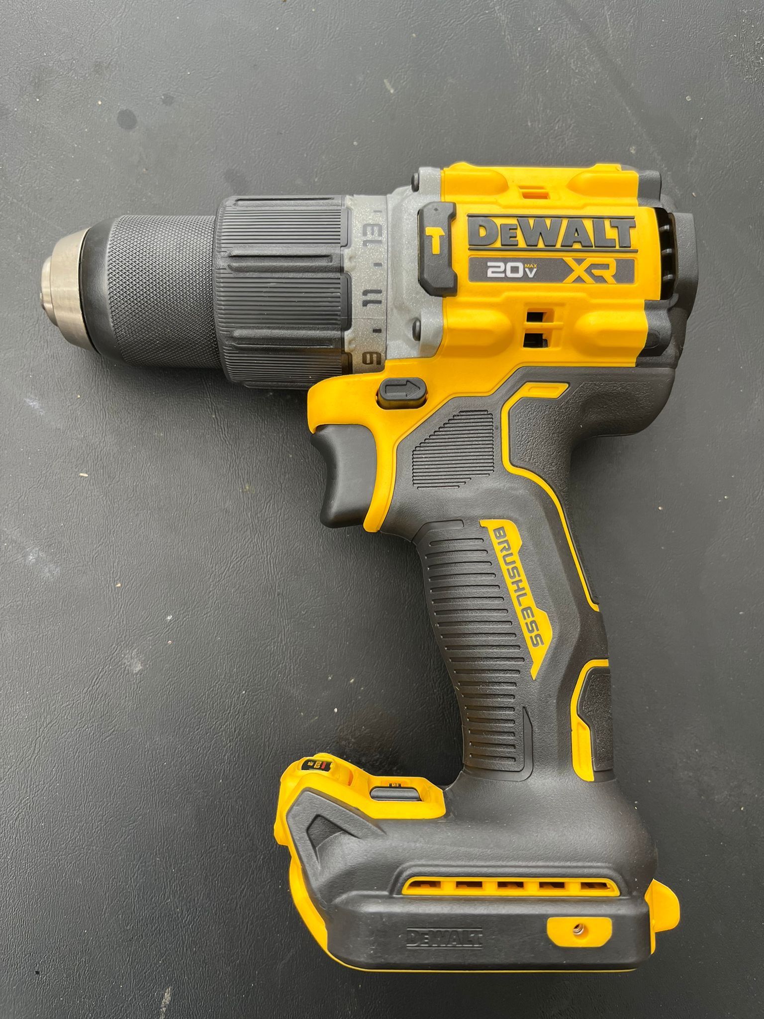 New Dewalt 20v Xr Hammer Drill Brushless