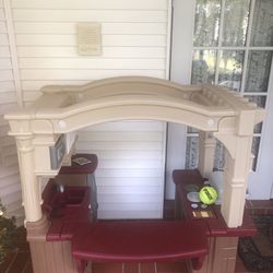 Grand Walk-In Classic Kitchen & Grill™ by Step2