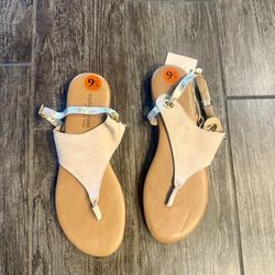 NWT size 9.5 Women’s Sandals 