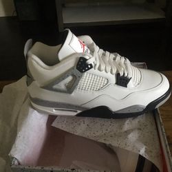 New Men’s Air Jordan 4 Retro size 13