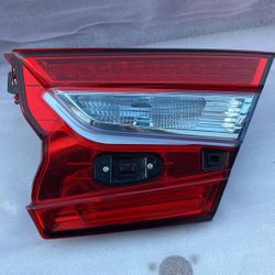 20 Honda Accord Rh Inner Lamp