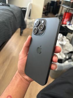 iPhone 15 pro max (512GB Unlocked)