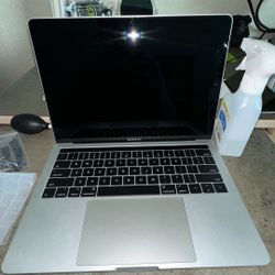MacBook Pro 13 inch (500GB)