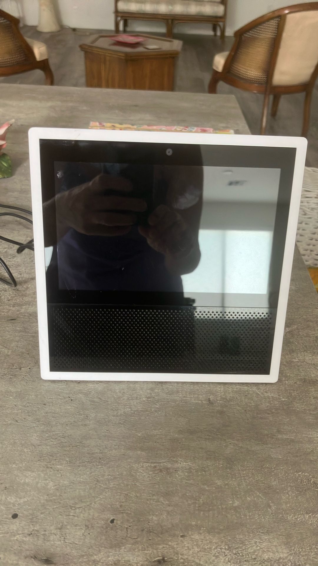 Amazon Echo Show – Great for Recipes, Calls & Music!