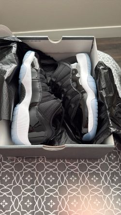 AIR JORDAN 11 RETRO LOW