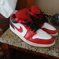 Jordan 1s Low Top 