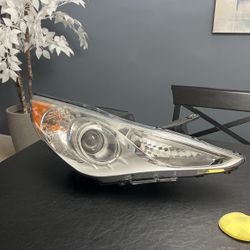 Used 2012 Hayndi Sonata Gls Headlights 