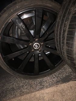 Black 24 inch rim $600 obo