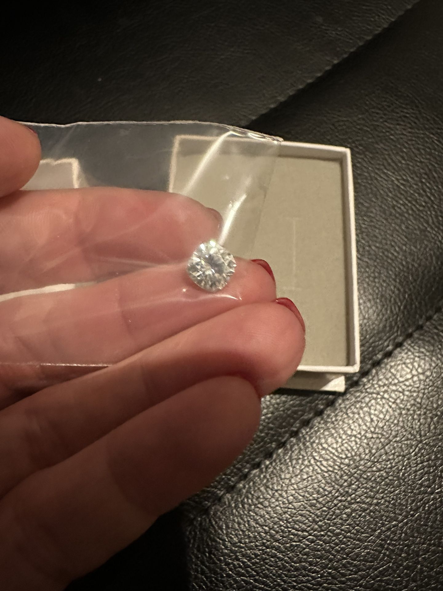 Doveggs Loose Moissanite Cushion Cut