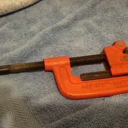 Pipe Cutter