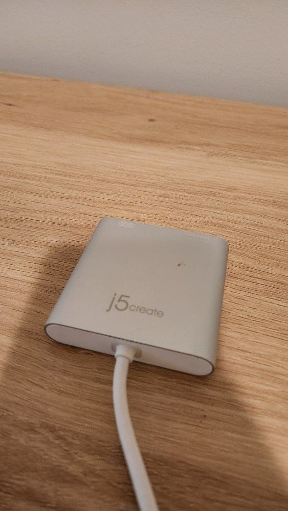J5create USB 3.0 To Dual HDMI Multi Monitor Adapter