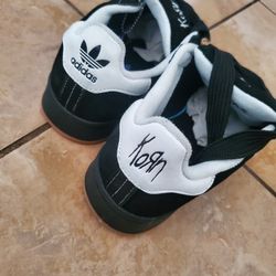 Adidas Korn Size 6 Women 