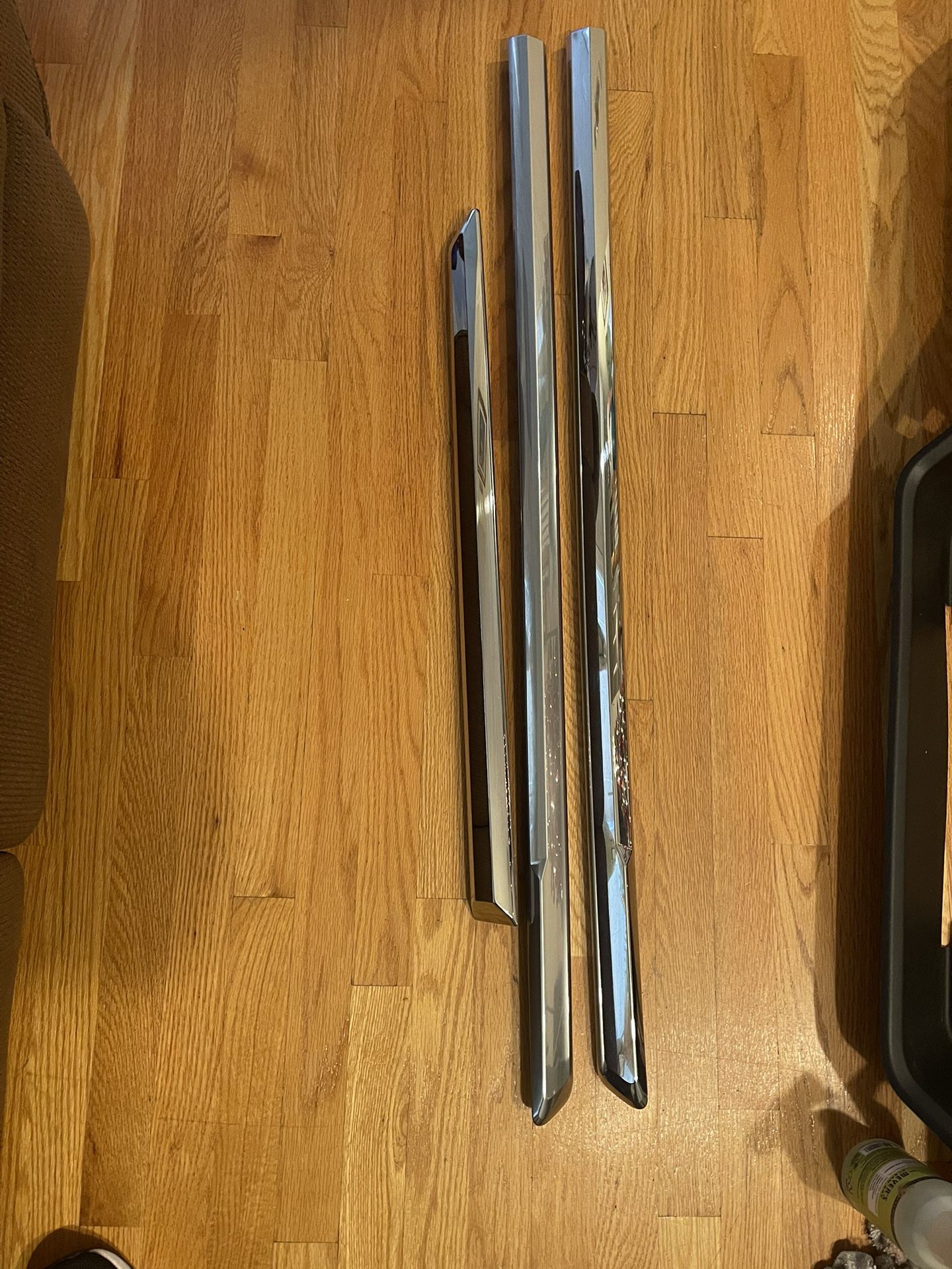 21-24 GMC Or Chevy Side Mouldings