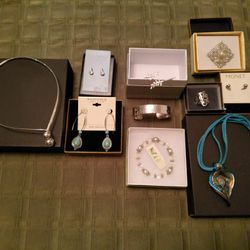Jewelry Assortment/necklaces/bracelets /earrings