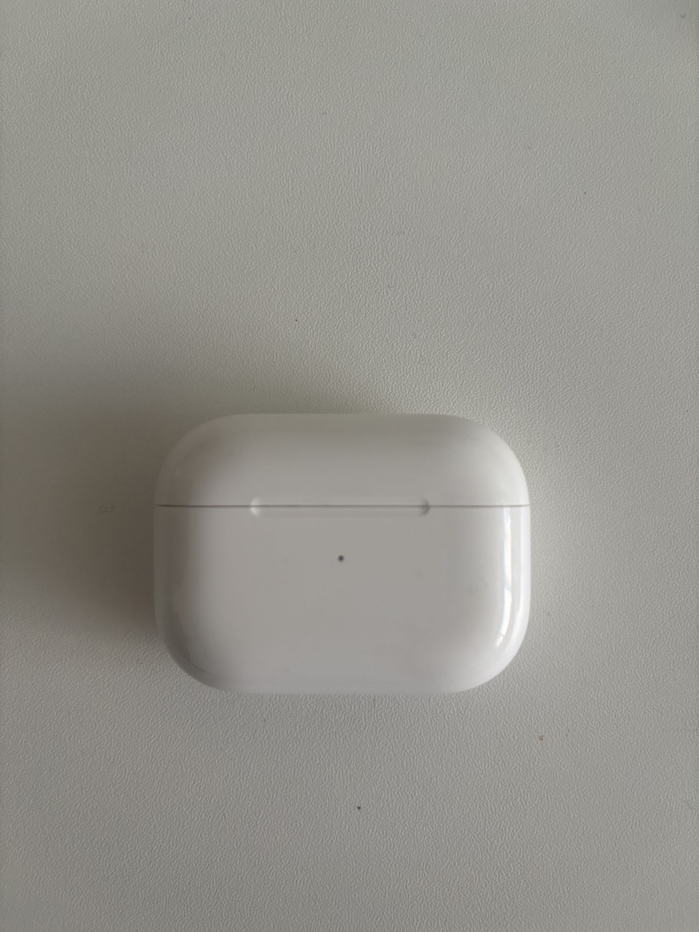 Left AirPod Pro + Charging Case – Great Condition