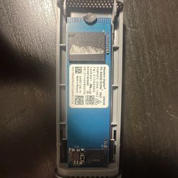 256GB SSD + USB 3.2 SSD ENCLOSURE