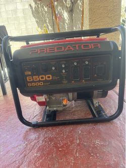 PREDATOR 6500 Watt Gas-Powered Portable Generator