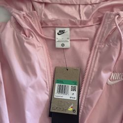 Nike Woman’s Repel Jacket