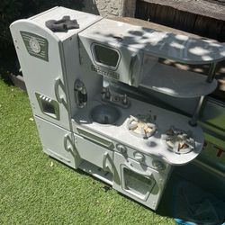 Play Kitchen 