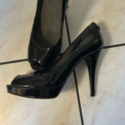 High Heels  Black  Size  8 1/2