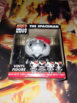 FUNKO/ SANRIO KISS THE SPACEMAN HELLO KITTY VINYL FIGURE...NEW...ADULT OWNED AND KEPT IN A SMOKE FREE HOME...$35 OBO...
