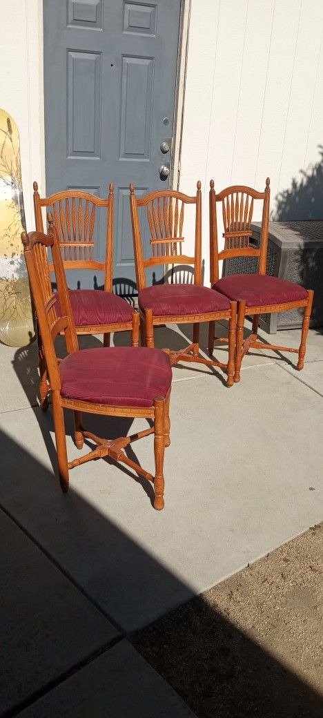 4 Chairs For 50