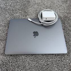 MacBook Pro 13” 2020 + 70W charger 