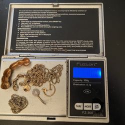 Buying gold & Paying cash / same day Scrap or wearable Meet locally only Serious sellers only 