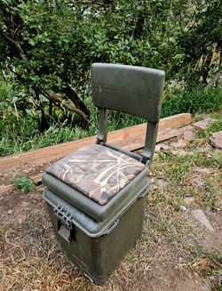 Folding Hunting Chair With Cooler