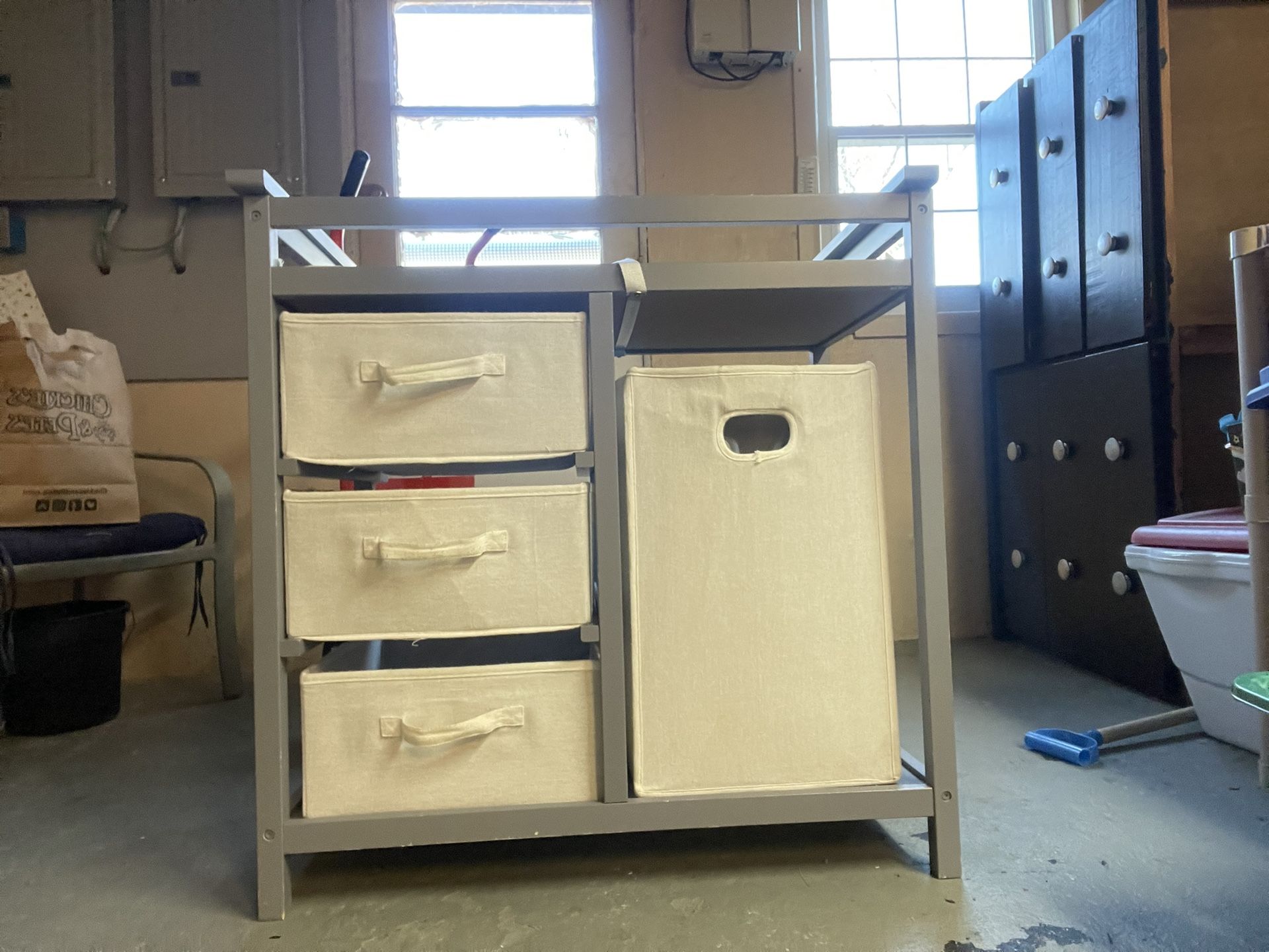 Changing Table With Hamper