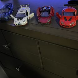 Kinsmart red,dark red,blue,white
