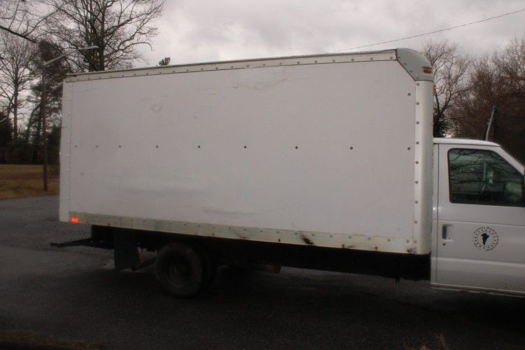 1999 Ford E350