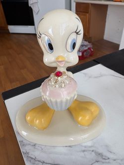 Lenox tweety present