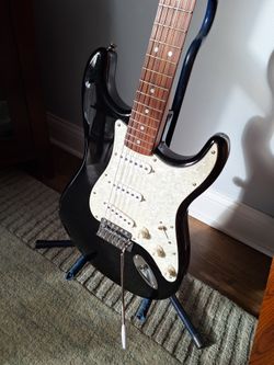 Fender Squier Stratocaster SE 2007 black gloss electric guitar