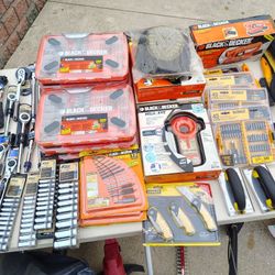 Bedford Yard Sale 40 Carlyle Rd 9 Am To 7 Pm 