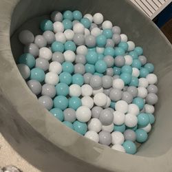 Nuby Ball Pit