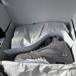 Wolf Gray 5 Size 9