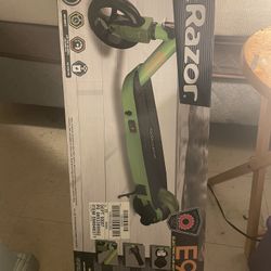 Brand New in box razor E90 Scooter For Kid