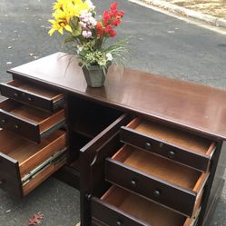 Real Wood Long Dresser With Big Drawers. Drawers Sliding Smoothly. Delivery Available . Se Habla Español 
