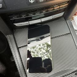 iPhone 13 ProMax Unlocked And Ready For Use Clean No Scratch’s