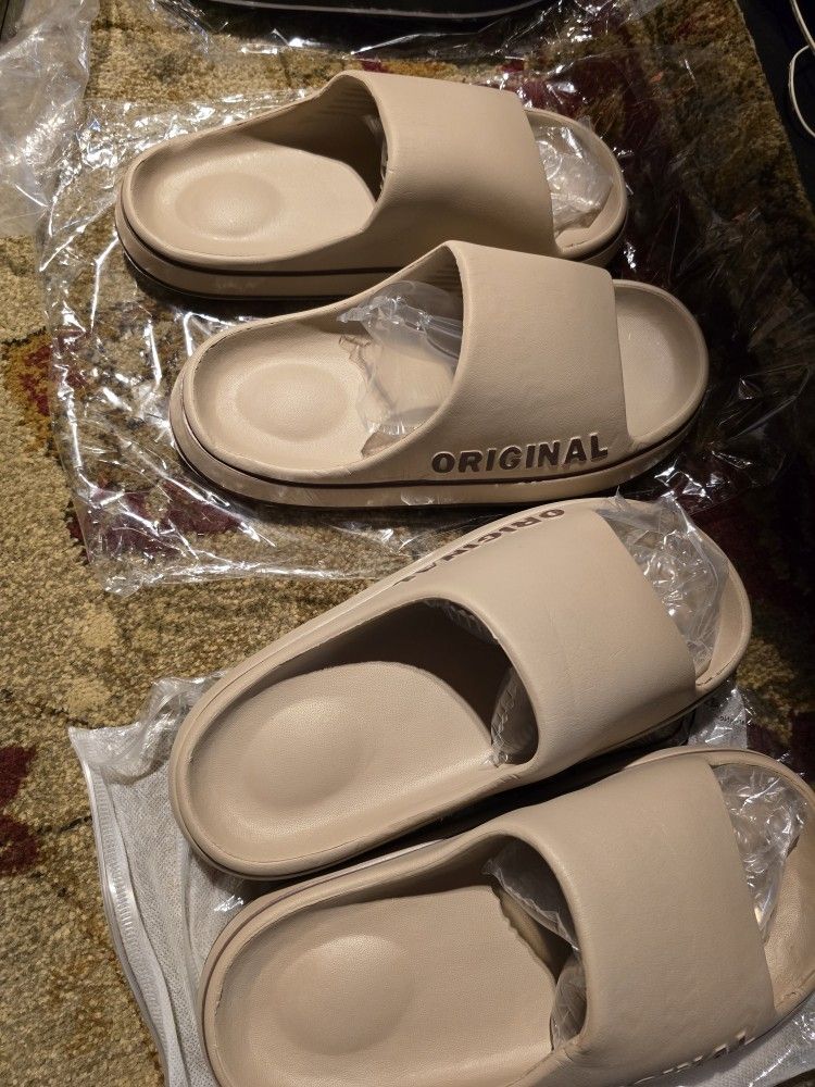 Foam Beach Slippers ⛱️. 10$ Each Pair. All New