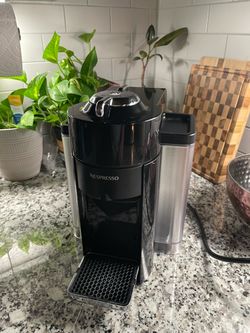 Nespresso Vertuo Coffee Machine Black