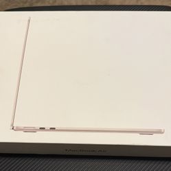 13” MacBook Air With Apple M2 Chip