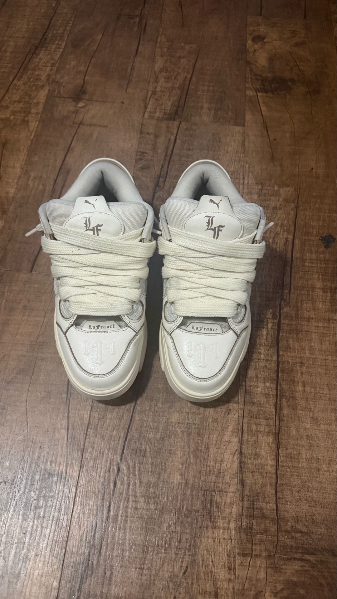 Lámelo ball x Puma cream shoes