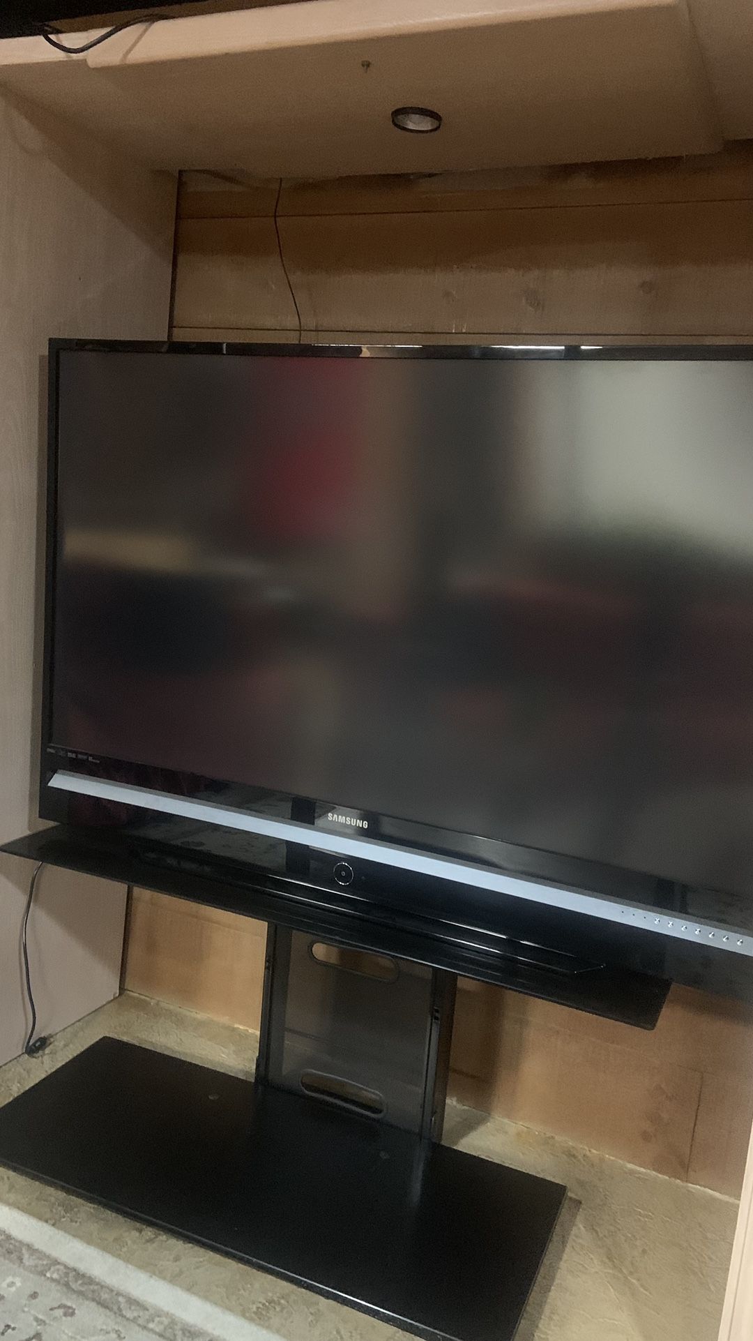 Entertaining  Plus Tv 50in 