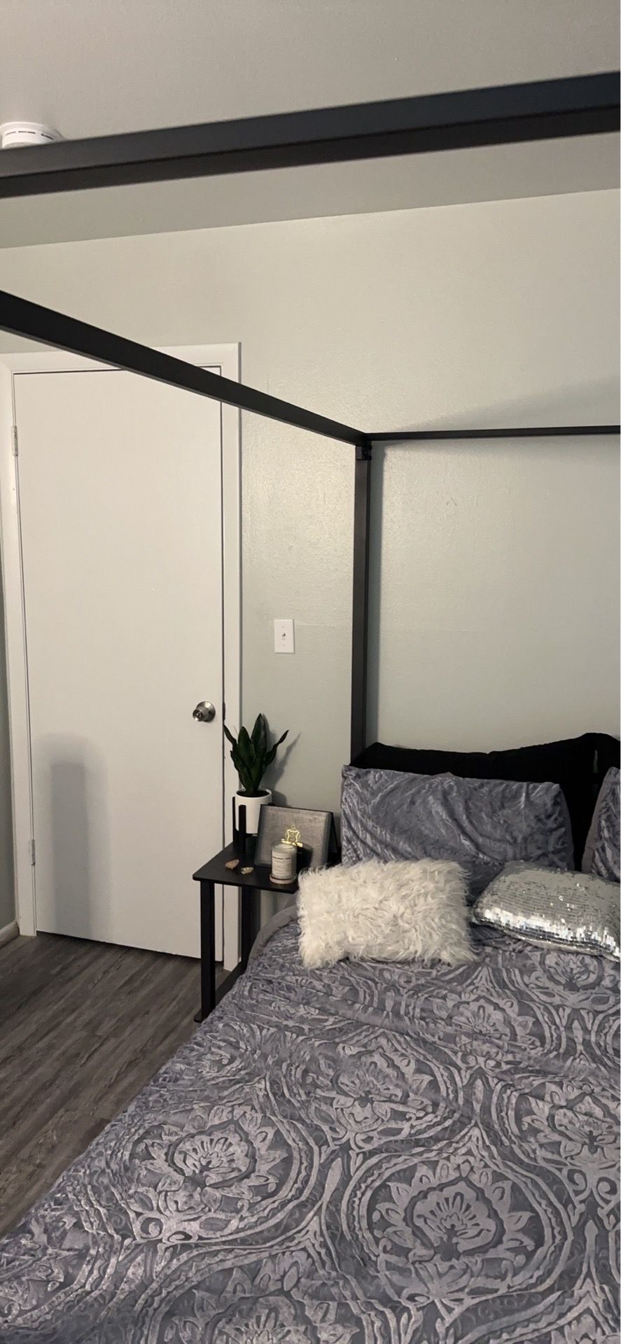 Queen Canopy bed frame with or without mattress
