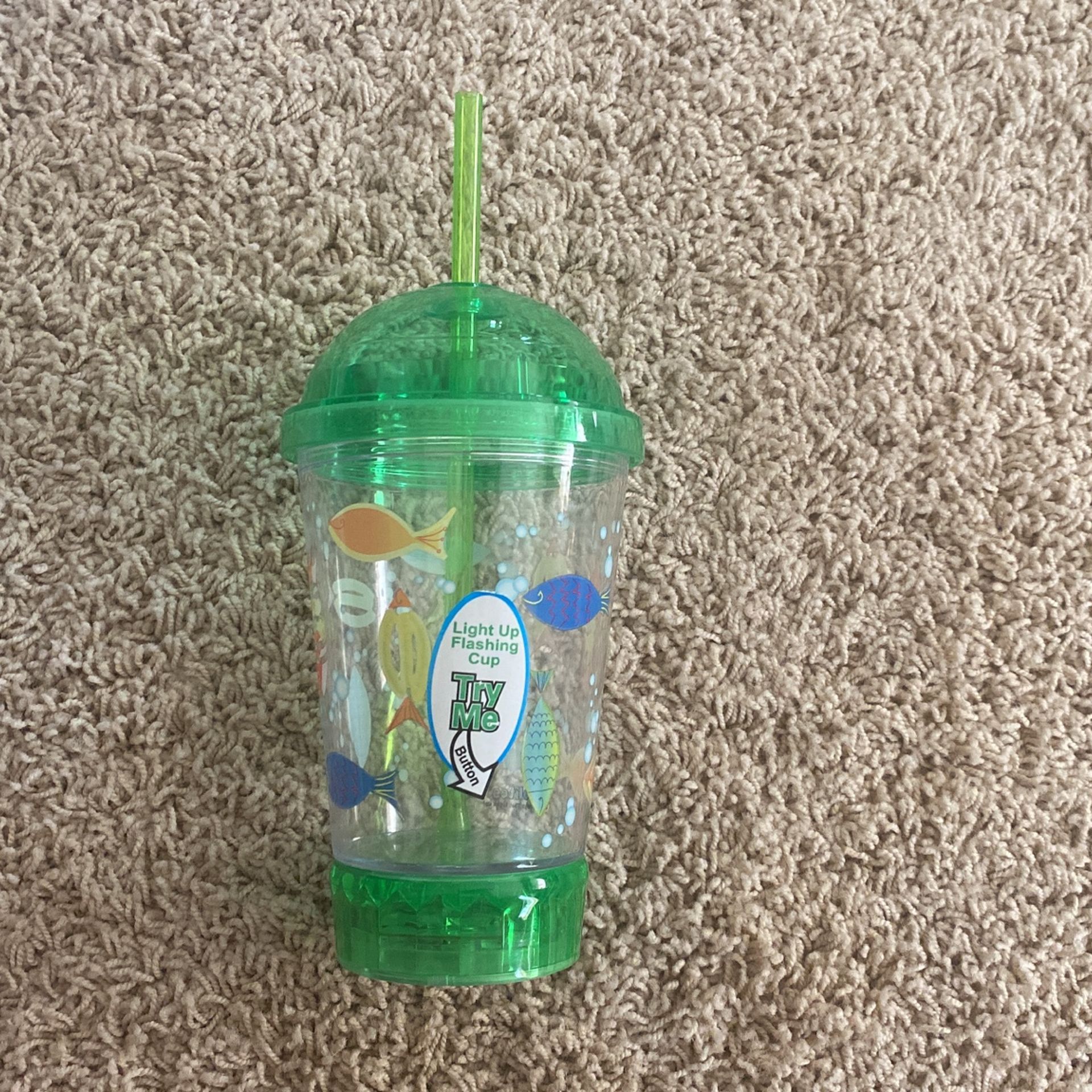 Light Up 160z Fish Themed Cup
