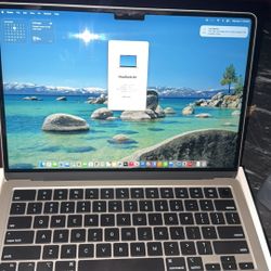 MacBook Air M3 16GB 512GB Starlight 