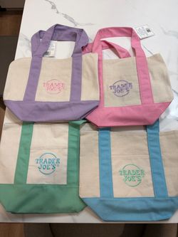 Trader Joe's Canvas Tote Bags Set of 4